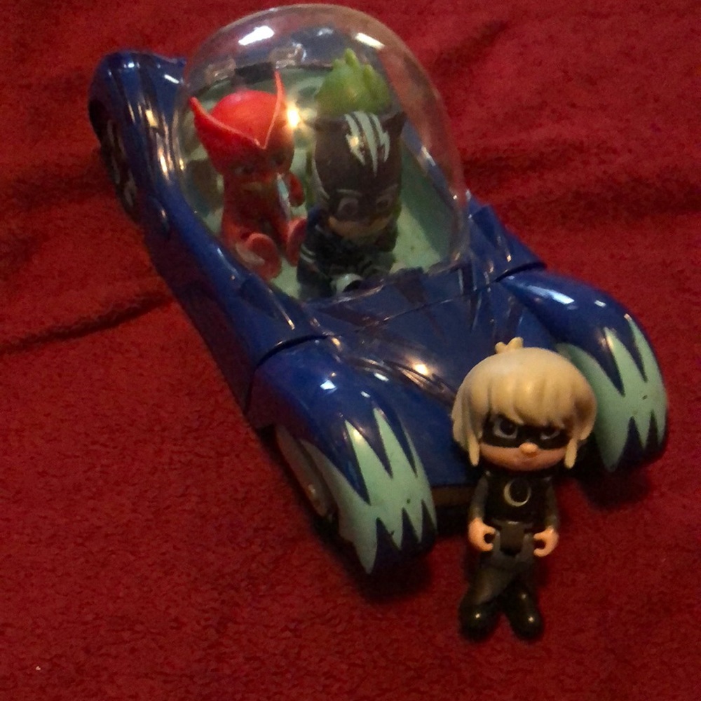 PJ Masks Toy Set - Cat Car with Catboy, Owlette, Gekko and Luna Girl.